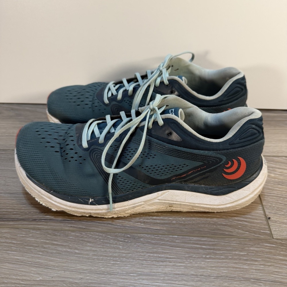 Topo Athletic Magnifly 4‎ Running Women's Size 10 Sneakers Blue Teal
